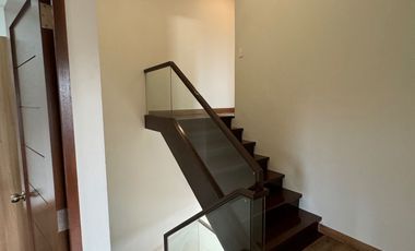 THREE (3) BEDROOM EXECUTIVE SINGLE ATTACHED IN VICTORIA PARK RESIDENCES for SALE