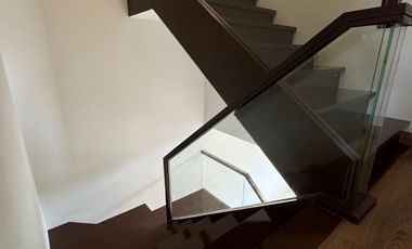 THREE (3) BEDROOM EXECUTIVE SINGLE ATTACHED IN VICTORIA PARK RESIDENCES for SALE