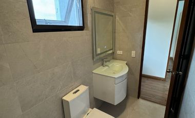 THREE (3) BEDROOM EXECUTIVE SINGLE ATTACHED IN VICTORIA PARK RESIDENCES for SALE