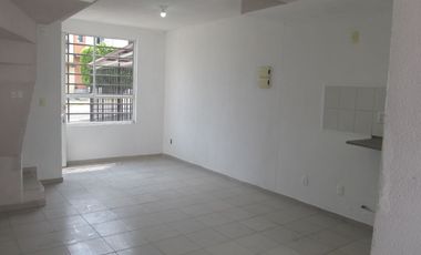 Casa en venta cerca parque Finsa 2 recamaras buen precio