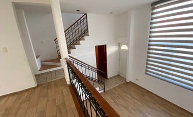 Renta Casa En Condominio. Vigilancia. Rinconada San Mateo. Naucalpan. Estado de México.