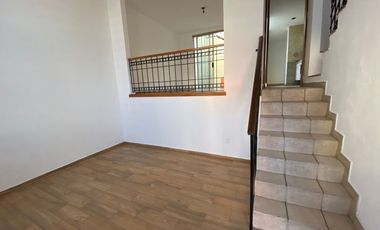 Renta Casa En Condominio. Vigilancia. Rinconada San Mateo. Naucalpan. Estado de México.