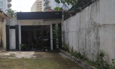 Rumah Hitung Tanah Golongan C di Jalan Surabaya Menteng