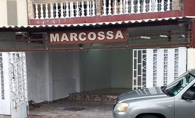 En alquiler local comercial en kennedy vieja.(JP)
