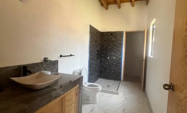 Renta de casa nueva moderna