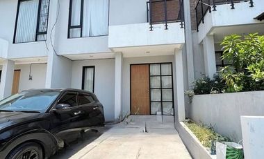 Rumah Baru Siap Huni di Main Road Ciwaruga Sayap Geger Kalong, Bandung Utara.