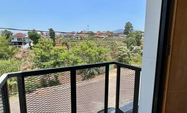 Rumah Baru Siap Huni di Main Road Ciwaruga Sayap Geger Kalong, Bandung Utara.