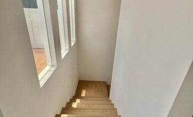 Rumah Baru Siap Huni di Main Road Ciwaruga Sayap Geger Kalong, Bandung Utara.