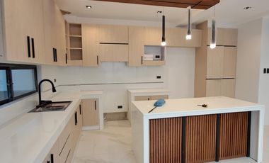Spacious and newly built Four storey  Modern design residential Duplex with separate clean TCT in near Ortigas, Capitol Commons, BGC
