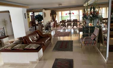 VENDO APARTAMENTO EN EL OESTE PRECIO DE OPORTUNIDAD, AREA 363.96M2  MAS 96M2 DE TERRAAZA