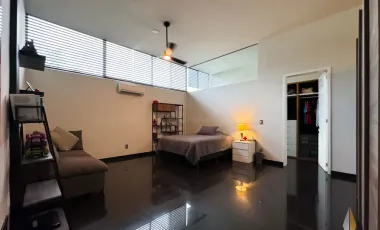 Casa En Renta Country Club De Lujo Con Elevador En Coto, Zapopan