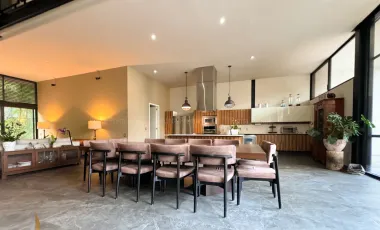 Casa En Renta Country Club De Lujo Con Elevador En Coto, Zapopan