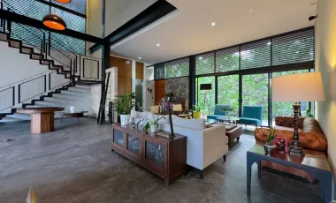 Casa En Renta Country Club De Lujo Con Elevador En Coto, Zapopan