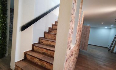 CASA EN RENTA EN SINATEL