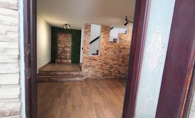 CASA EN RENTA EN SINATEL