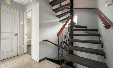 ARRIENDA CASA COMERCIAL DE 3 PISOS EN 7 NORTE – LOS ORIENTES