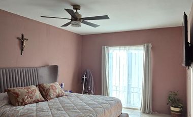 🏡 Casa en venta en Fraacinamiento Aldabas frente a parque