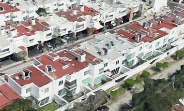 Casa en Jardines Vallarta vive en Residencial Porta Magna con Alberca
