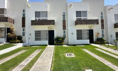 CASA EN VENTA EN FRACCIONAMIENTO CASCADAS DE COCOYOC. MORELOS