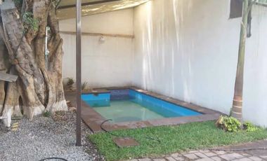 RENTO CASA EN MANANTIALES
