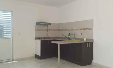 RENTO CASA EN MANANTIALES