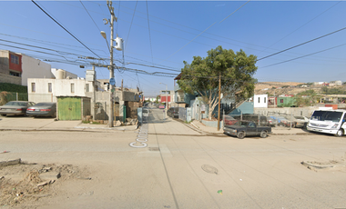 Casa en Calle Berenjena, Hacienda Las Delicias, Tijuana, Baja California, México ¡NO CRÉDITOS!