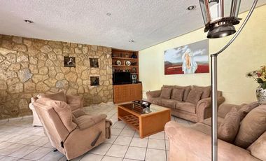 CASA EN VENTA EN FRACCIONAMIENTO LOMAS DE COCOYOC MORELOS