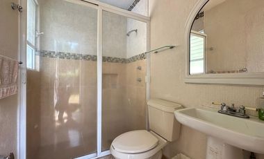 CASA EN VENTA EN FRACCIONAMIENTO LOMAS DE COCOYOC MORELOS