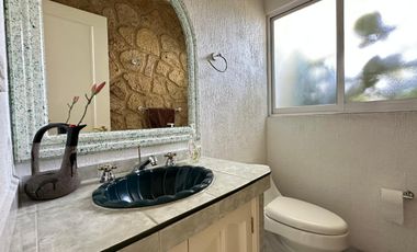 CASA EN VENTA EN FRACCIONAMIENTO LOMAS DE COCOYOC MORELOS