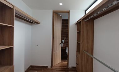 CASA EN VENTA EN XARAMA CON ROOF GARDEN Y HABITACION EN PLANTA BAJA