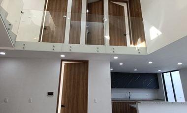 CASA EN VENTA EN XARAMA CON ROOF GARDEN Y HABITACION EN PLANTA BAJA