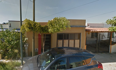 VENTA DE HERMOSA CASA