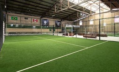 HOTEL EN VENTA EN PUEBLA DENTRO DEL FRACCIONAMIENTO HARAS, 26 HABITACIONES, ALBERCA, 5 CANCHAS DE PADEL, CAPILLA