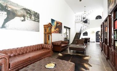 HOTEL EN VENTA EN PUEBLA DENTRO DEL FRACCIONAMIENTO HARAS, 26 HABITACIONES, ALBERCA, 5 CANCHAS DE PADEL, CAPILLA