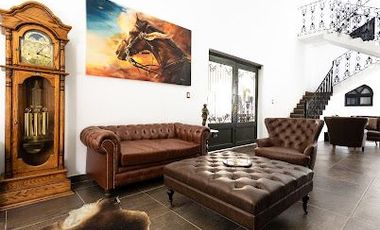 HOTEL EN VENTA EN PUEBLA DENTRO DEL FRACCIONAMIENTO HARAS, 26 HABITACIONES, ALBERCA, 5 CANCHAS DE PADEL, CAPILLA