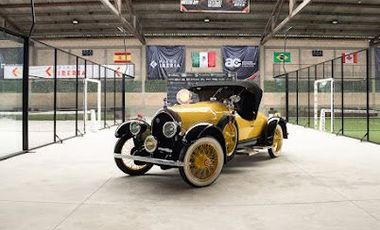 HOTEL EN VENTA EN PUEBLA DENTRO DEL FRACCIONAMIENTO HARAS, 26 HABITACIONES, ALBERCA, 5 CANCHAS DE PADEL, CAPILLA