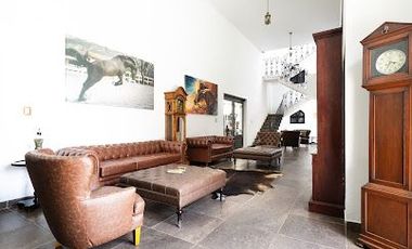 HOTEL EN VENTA EN PUEBLA DENTRO DEL FRACCIONAMIENTO HARAS, 26 HABITACIONES, ALBERCA, 5 CANCHAS DE PADEL, CAPILLA