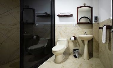 HOTEL EN VENTA EN PUEBLA DENTRO DEL FRACCIONAMIENTO HARAS, 26 HABITACIONES, ALBERCA, 5 CANCHAS DE PADEL, CAPILLA