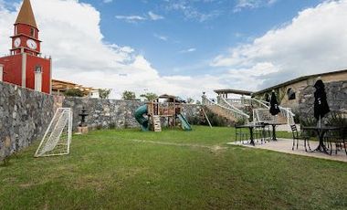 HOTEL EN VENTA EN PUEBLA DENTRO DEL FRACCIONAMIENTO HARAS, 26 HABITACIONES, ALBERCA, 5 CANCHAS DE PADEL, CAPILLA