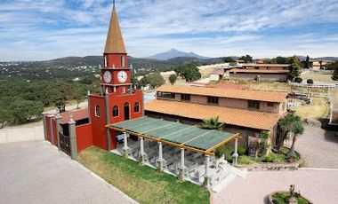 HOTEL EN VENTA EN PUEBLA DENTRO DEL FRACCIONAMIENTO HARAS, 26 HABITACIONES, ALBERCA, 5 CANCHAS DE PADEL, CAPILLA