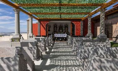 HOTEL EN VENTA EN PUEBLA DENTRO DEL FRACCIONAMIENTO HARAS, 26 HABITACIONES, ALBERCA, 5 CANCHAS DE PADEL, CAPILLA