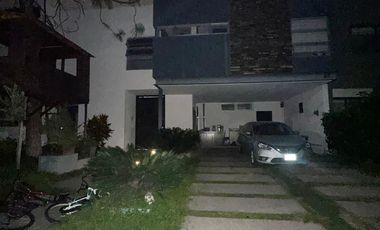 EXCELENTE CASA EN VENTA EN CONDOMINIO NOVATERRA
