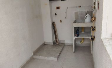 Venta amplia Casa de tres niveles en sector Corales- Pereira