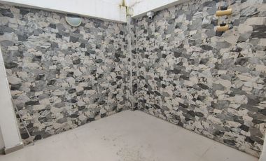 Venta amplia Casa de tres niveles en sector Corales- Pereira