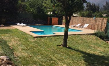 Venta de Gran Vivienda en Olmué, Paradero 40.
