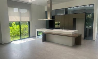 VENTA CASA CAMPESTRE RUITOQUE BAJO. CONDOMINIO RUITOQUE PARK HOUSE