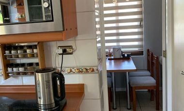 Se vende hermosa y acogedora Casa En Condominio Lo Herrera