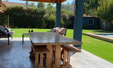 Se vende hermosa y acogedora Casa En Condominio Lo Herrera