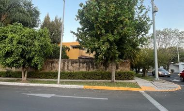 Casa en Venta en Colinas de San Javier a Remodelar