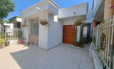 VENTA CASA DE UN PISO NUEVO JARDÍN SANTA MARTA – F.V